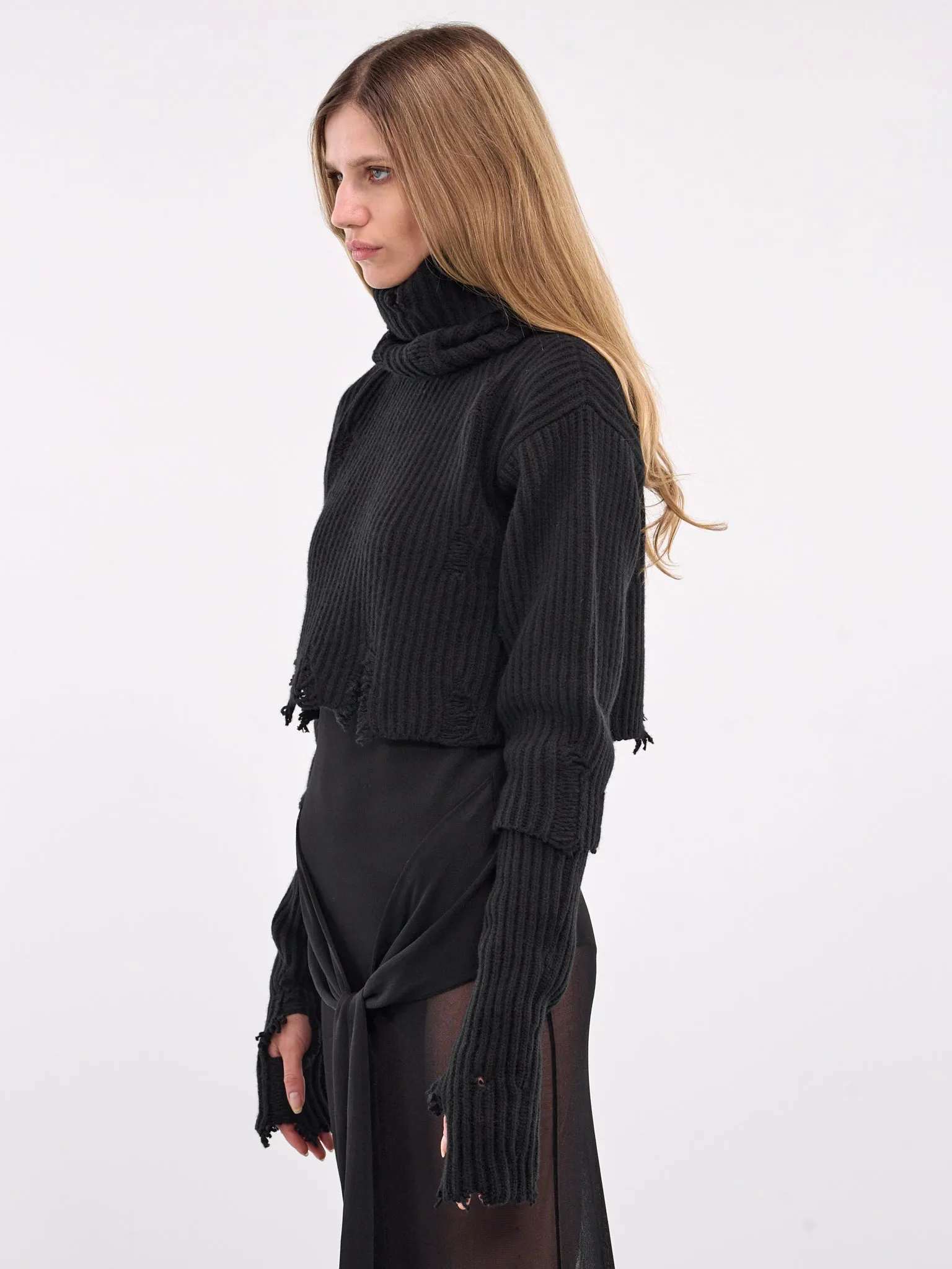 Aliza Distressed Sweater (B0012367-KN048-BLACK)