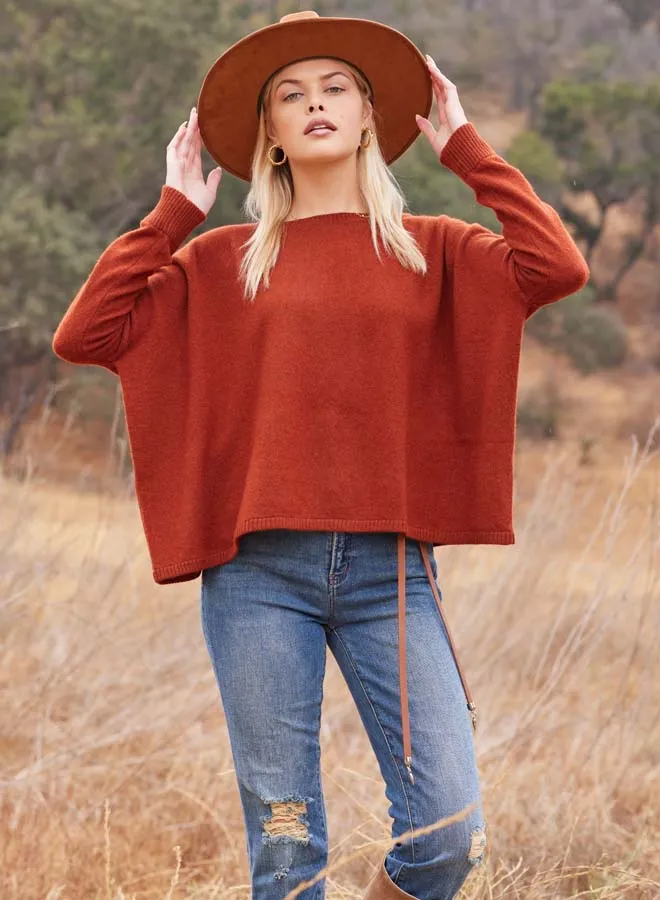Cashmere long sleeve cropped boyfriend sweater in cinnamon