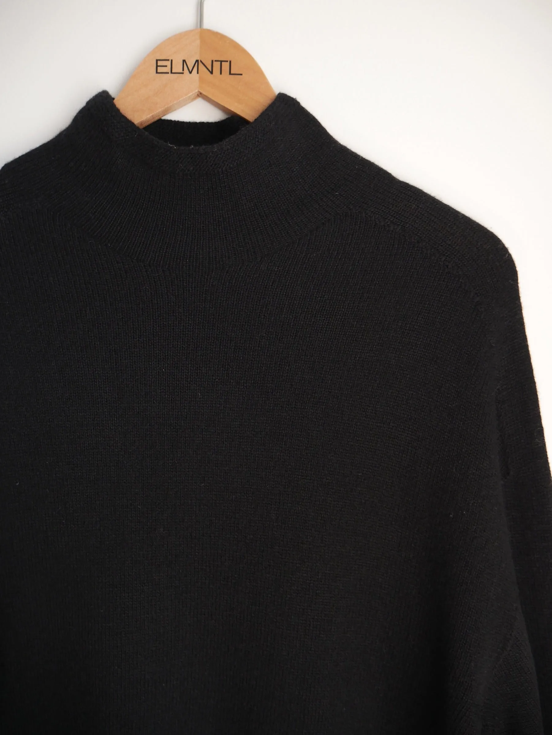 Everyday Pullover Top