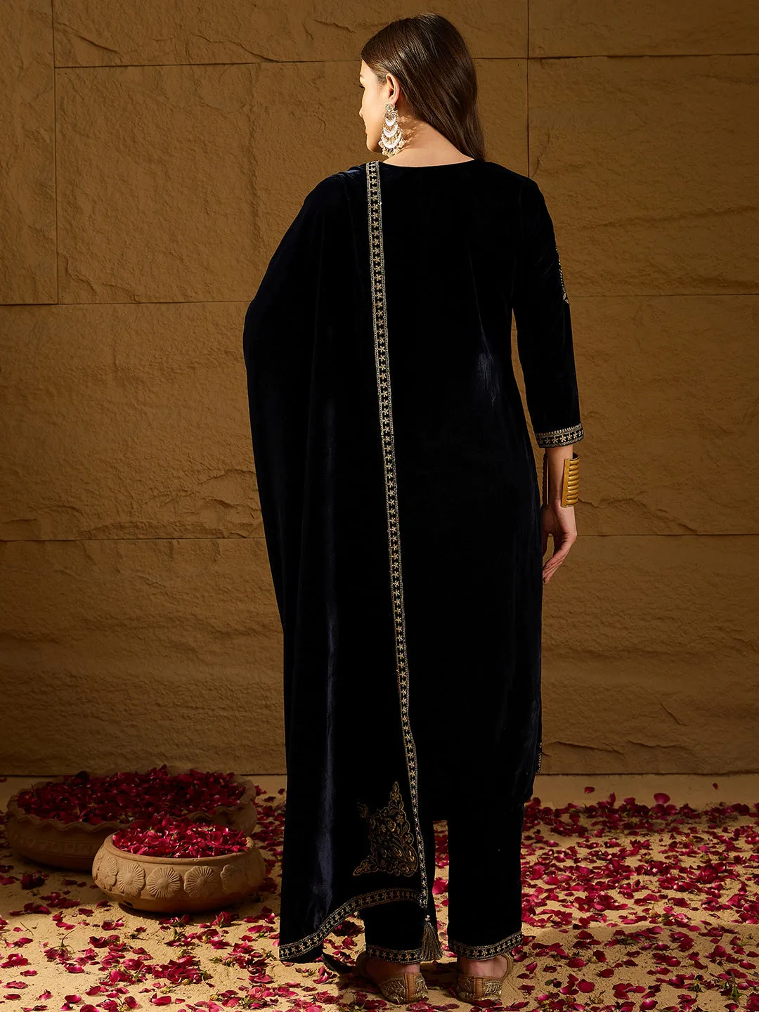 Navy Blue Velvet Solid Embroidered Straight 3-Piece Suit Set
