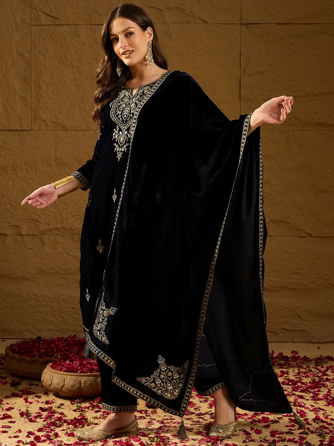 Navy Blue Velvet Solid Embroidered Straight 3-Piece Suit Set
