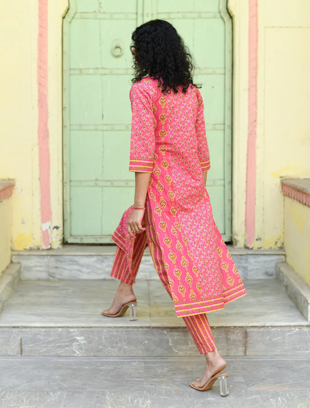 Pink Floral Printed Regular Pure Cotton 3-Piece Kurta Suit Set