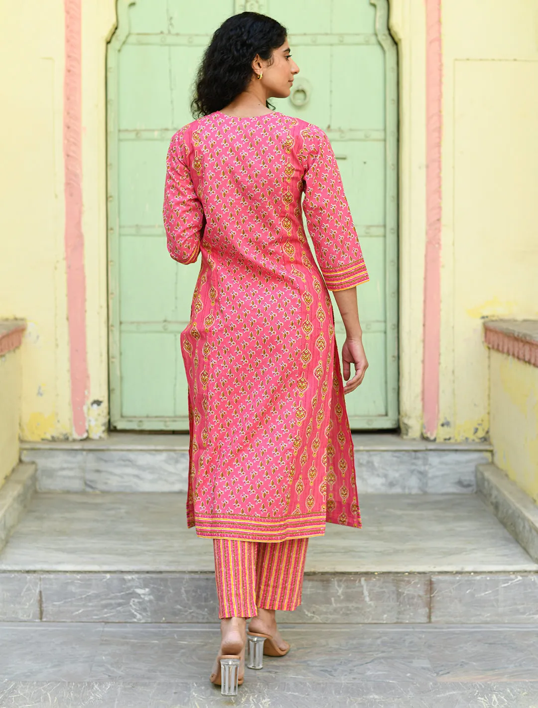 Pink Floral Printed Regular Pure Cotton 3-Piece Kurta Suit Set