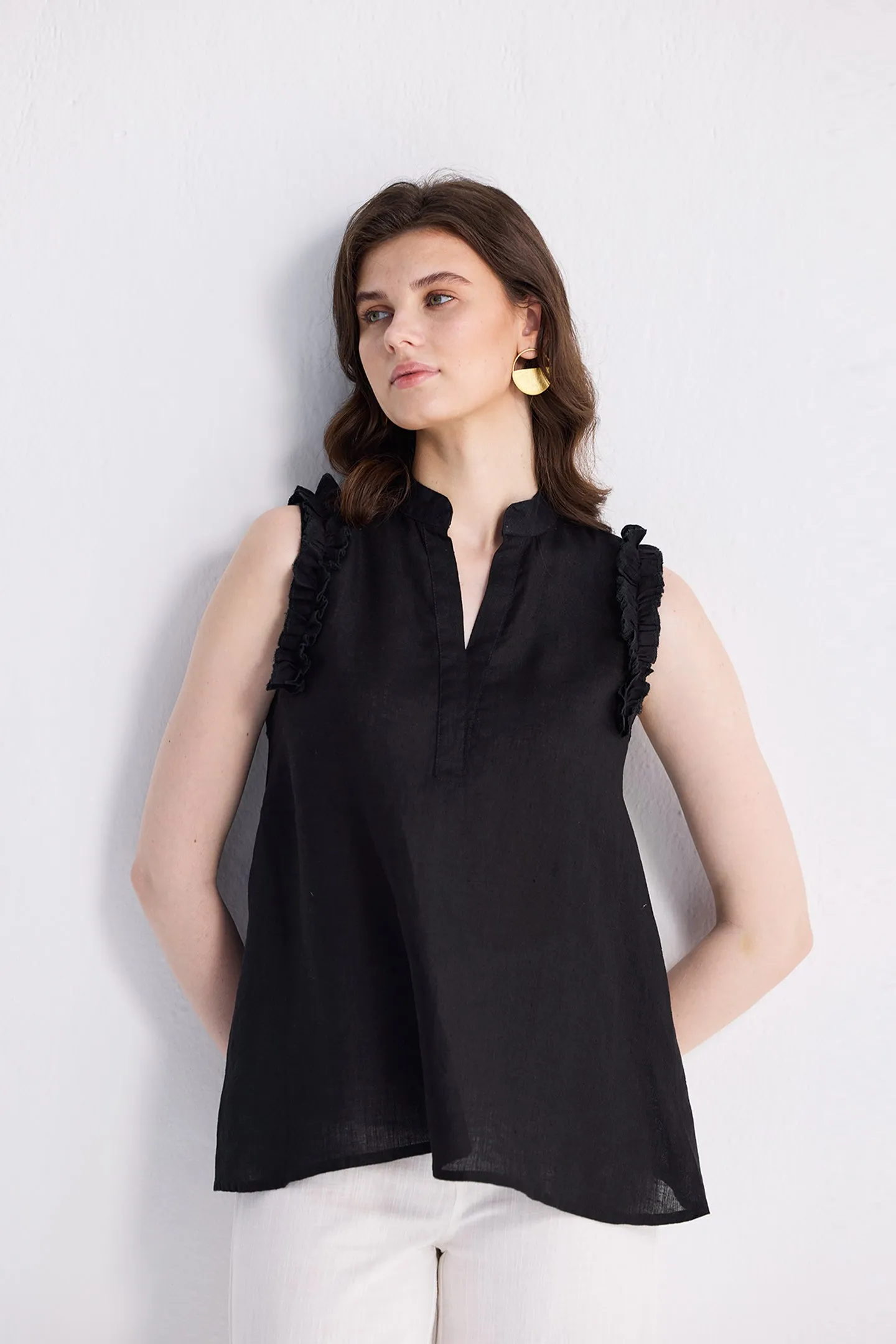 Reistor Sleeveless Hemp Top with Ruffles in Black | NEW COLLECTION