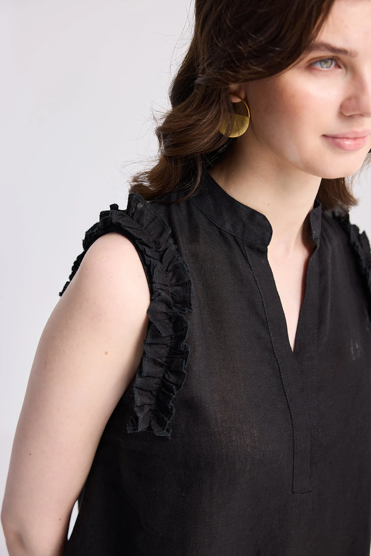 Reistor Sleeveless Hemp Top with Ruffles in Black | NEW COLLECTION