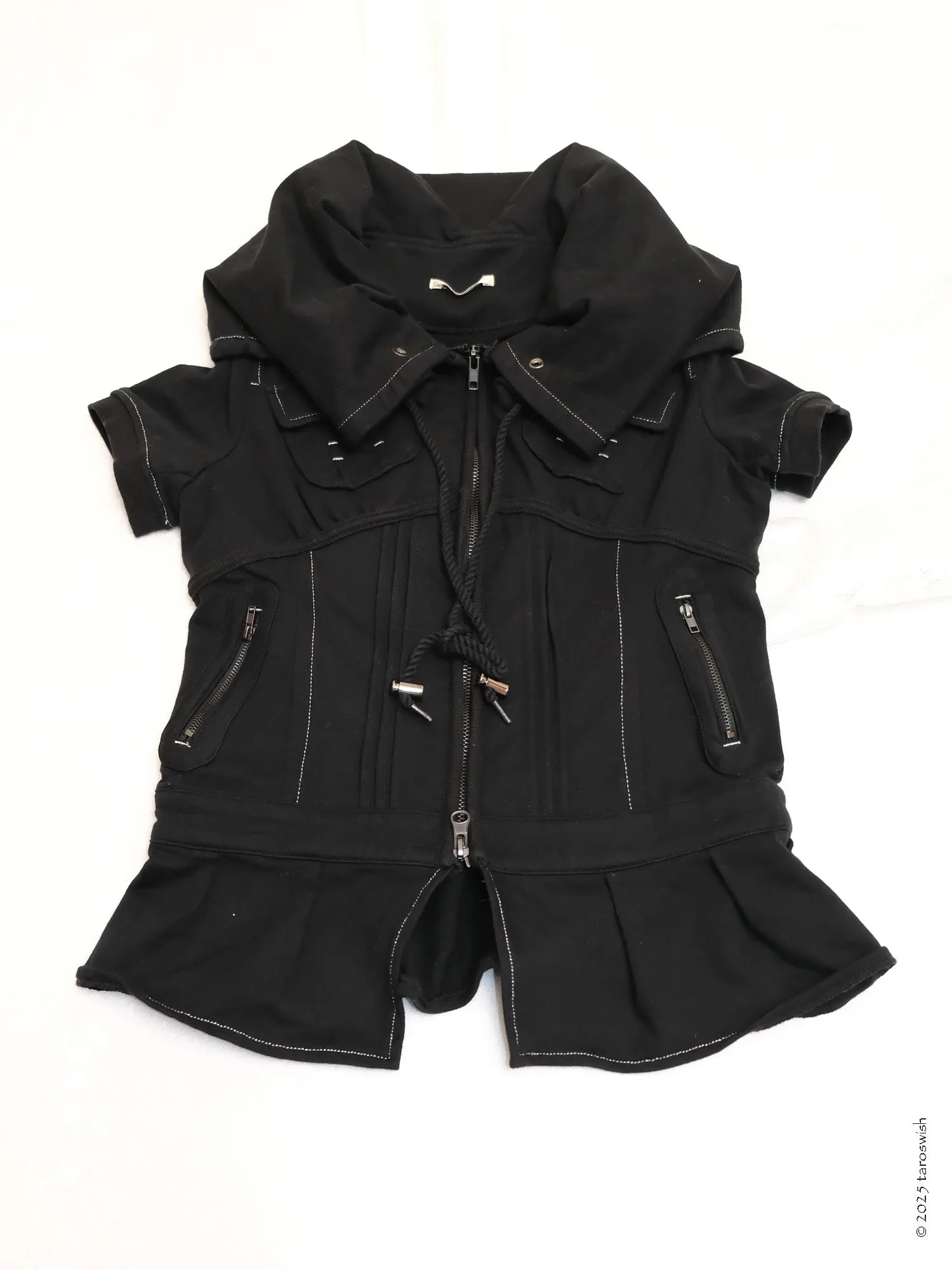 structured zip up top, japanese label