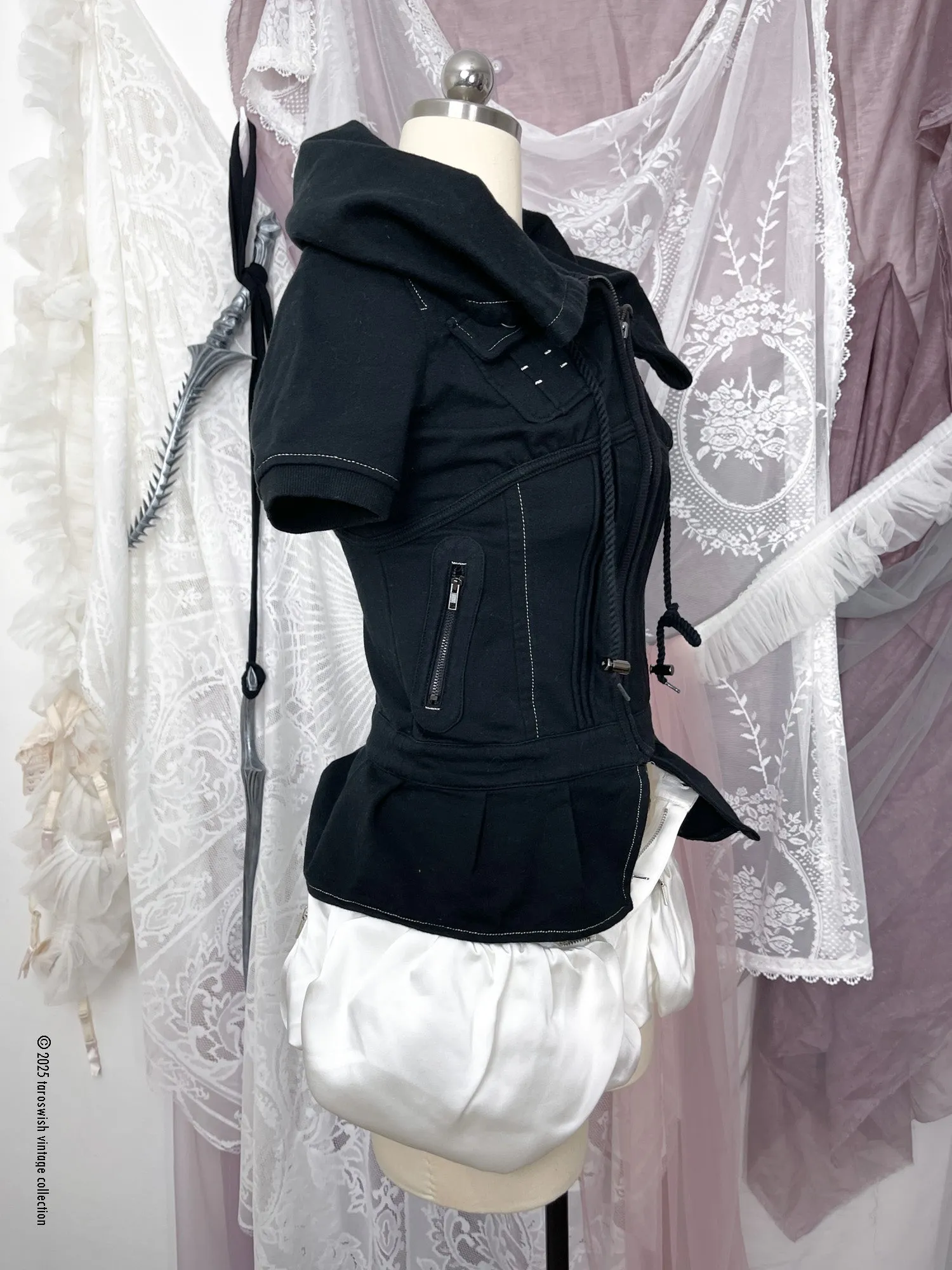 structured zip up top, japanese label