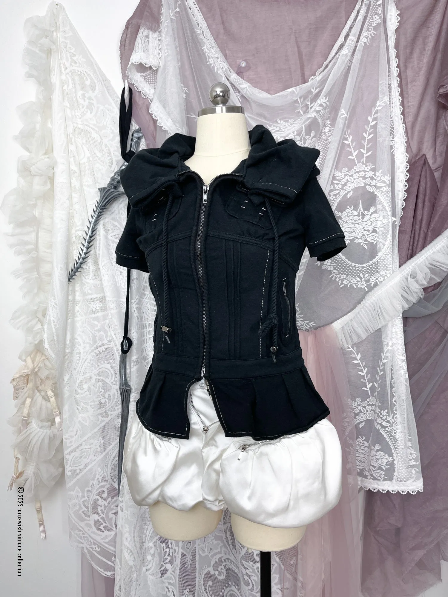 structured zip up top, japanese label
